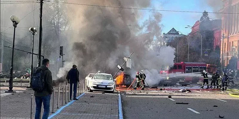 Украинские СМИ сообщили о взрывах во Львове и Тернополе и повторных взрывах в Киеве