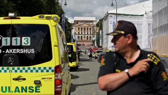В аэропорту Тромсе задержали россиянина с двумя дронами и снимками вертолета ВС Норвегии