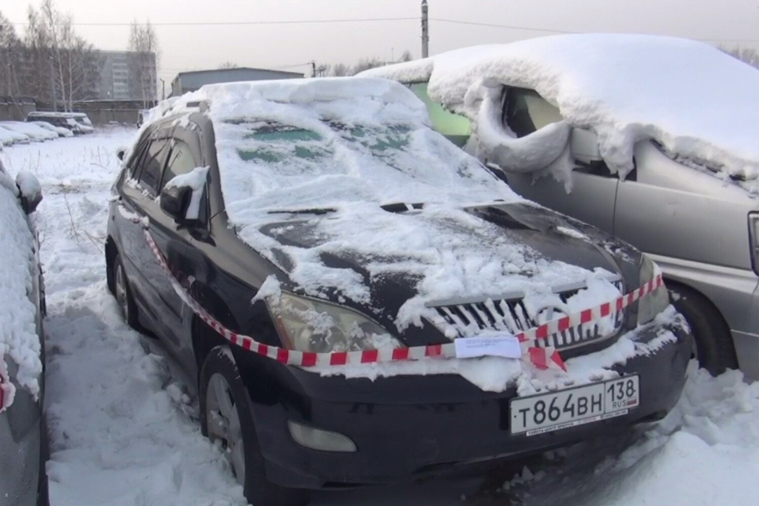 В Иркутске полицейские вернули москвичу Lexus, угнанный 12 лет назад