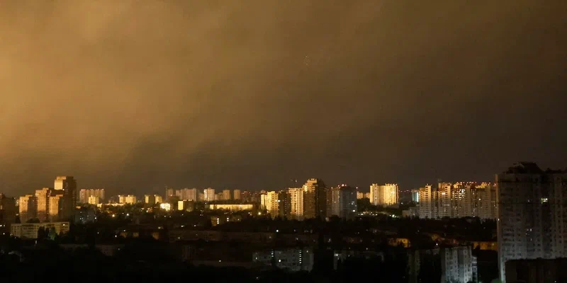 В Киеве прогремело несколько взрывов в Дарницком и Днепровском районах