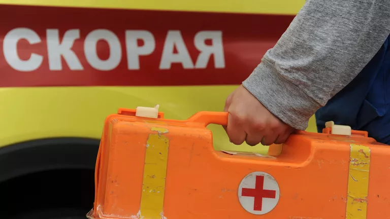 В Балаганске ученик напал на одноклассников в раздевалке, трое детей пострадали